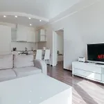 Modern Flat Near Center With Parking, Smart Tv & Wi-fi * Riga