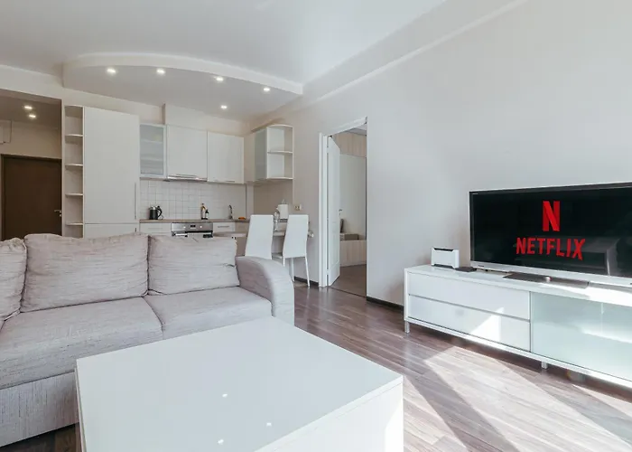 Modern Flat Near Center With Parking, Smart Tv & Wi-fi * Riga