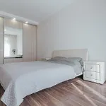 Modern Flat Near Center With Parking, Smart Tv & Wi-fi