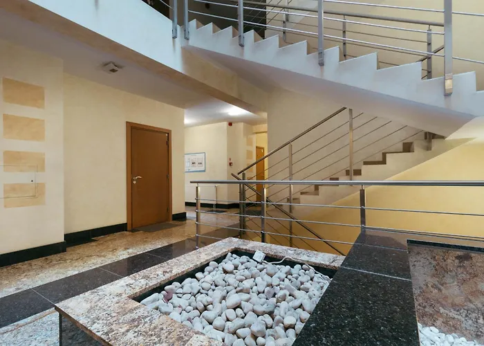 Modern Flat Near Center With Parking, Smart Tv & Wi-fi Апартаменты