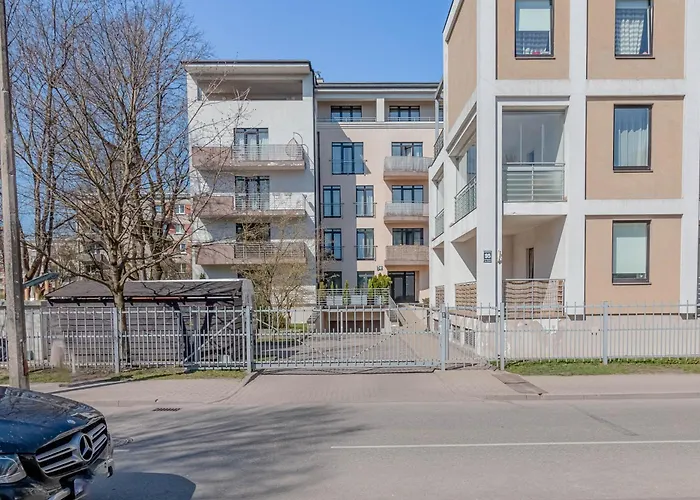 Modern Flat Near Center With Parking, Smart Tv & Wi-fi Рига